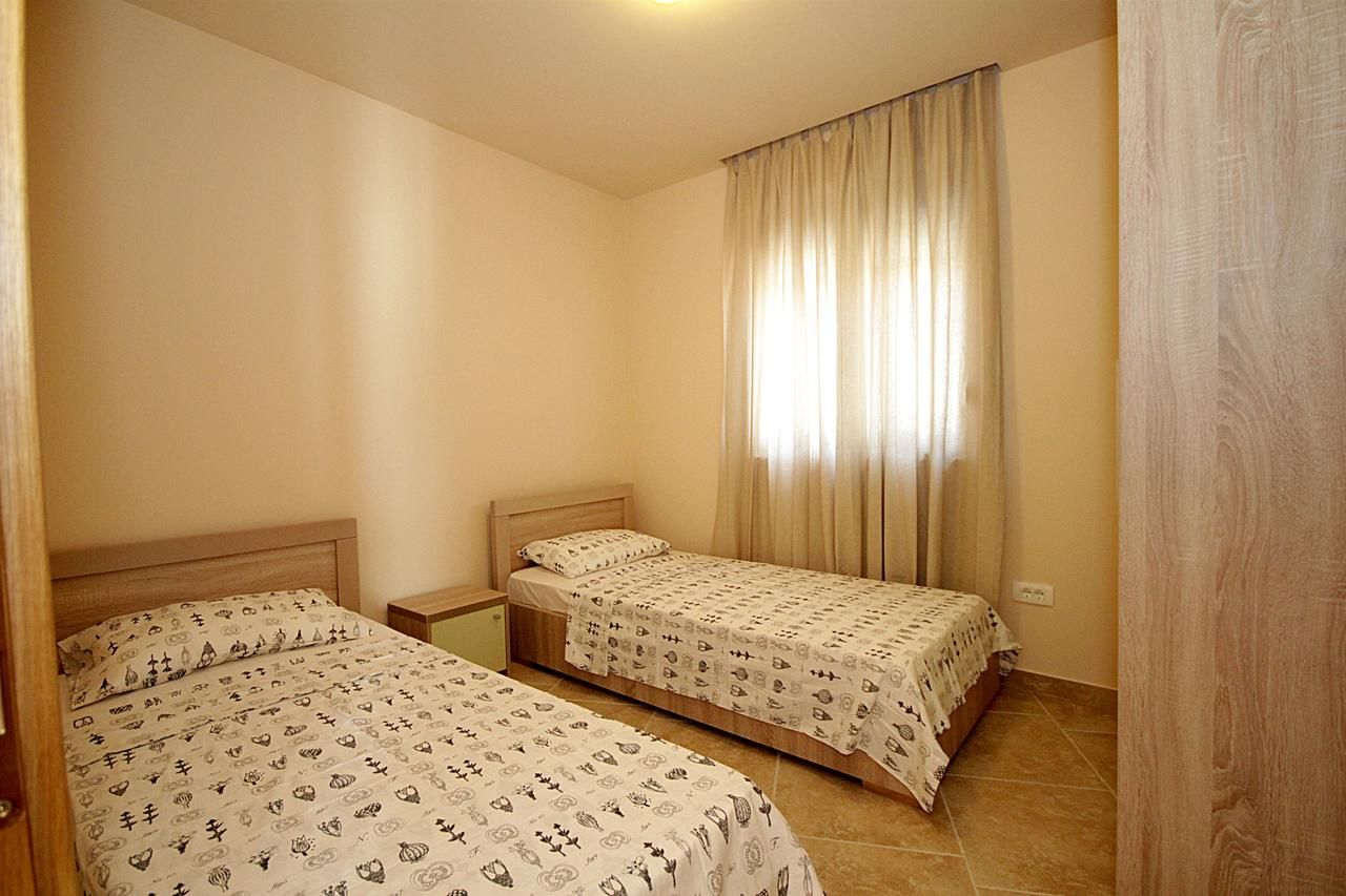Апартаменты Apartments Oktopus Сутоморе